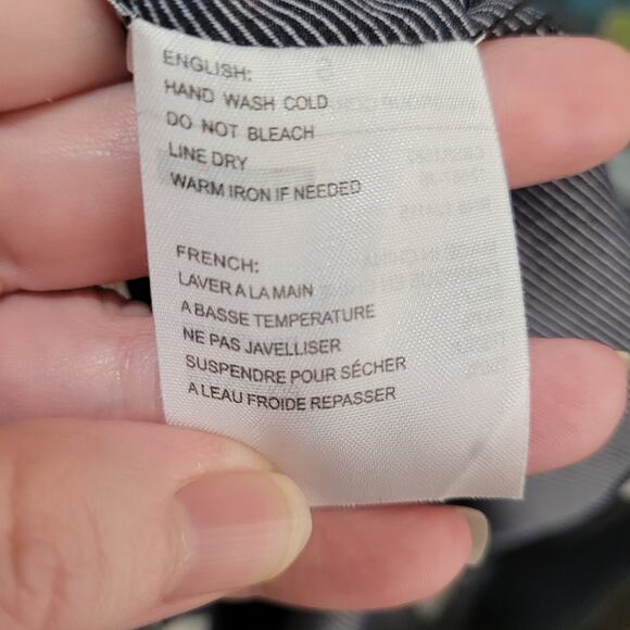 Elodie black dainty floral Aline pull on midi skirt Size small Romantic Girly - Picture 8 of 8